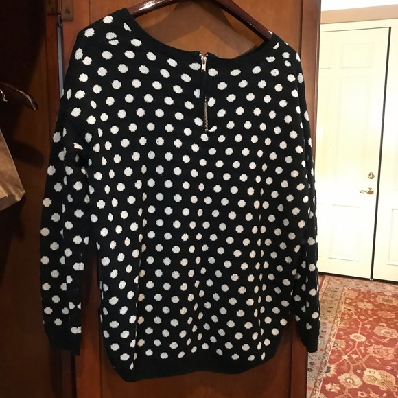 *donate 3/1/22* H&M wool blend crew neck sweater - Picture 3 of 8